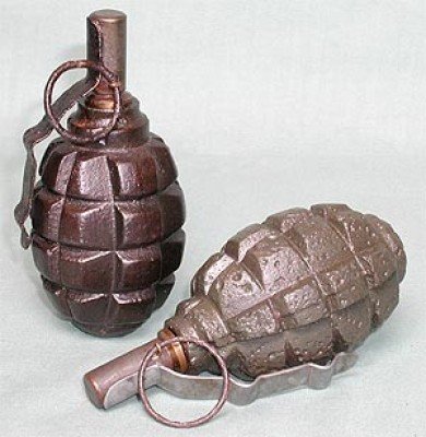 almod_grenades (не ограниченное количество любых гранат)